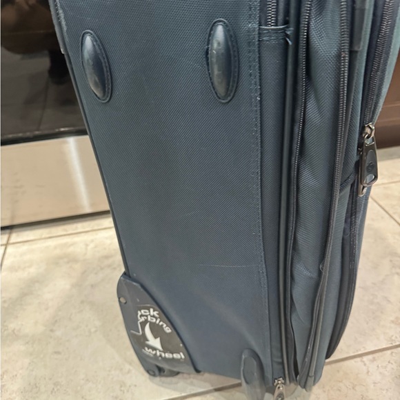Samsonite Trolley Luggage - Picture 11 of 12